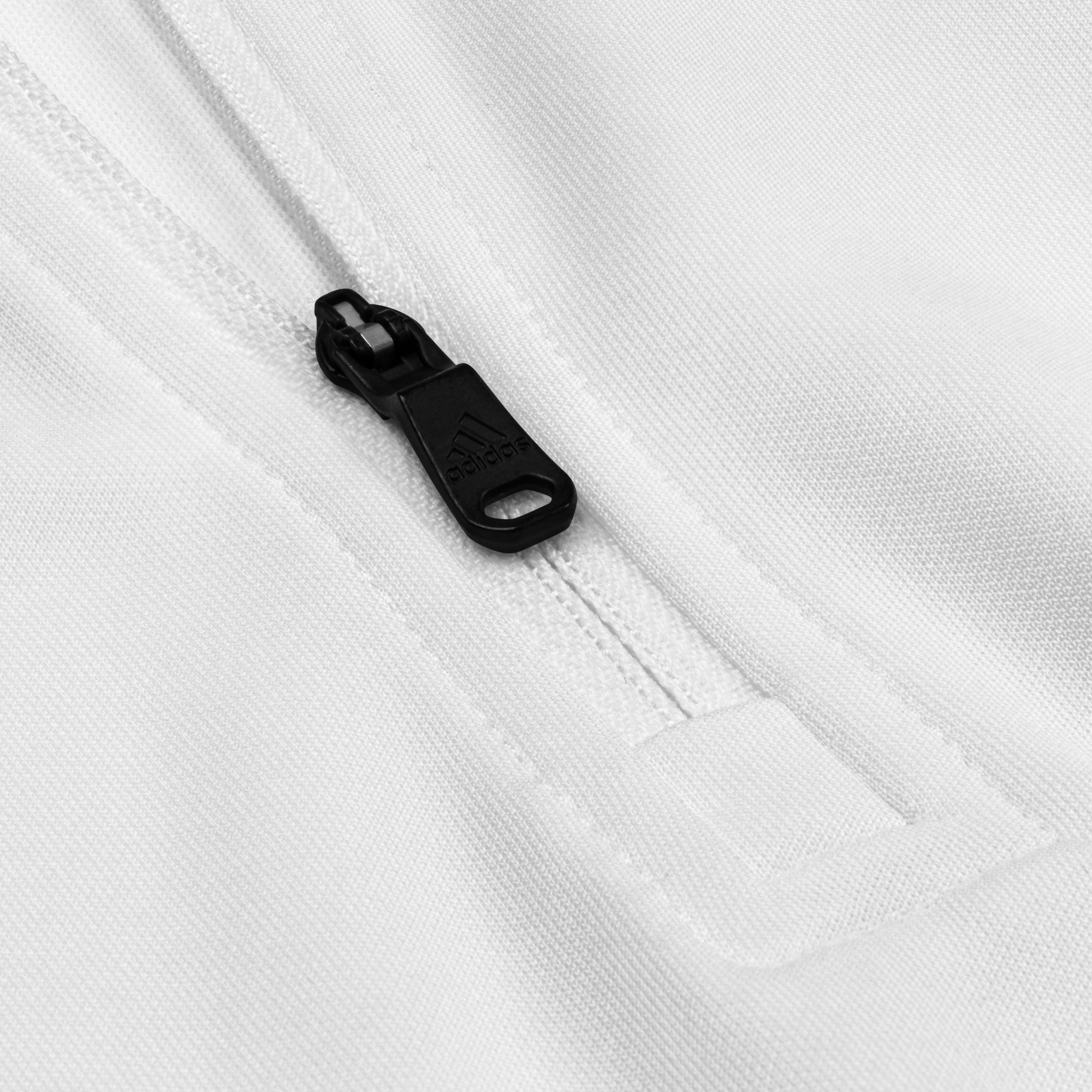 adidas® by tsgabrielle® • Homme • Paris - La Tour Eiffel • Pullover à fermeture quart de tour • Blanc - White - View 7